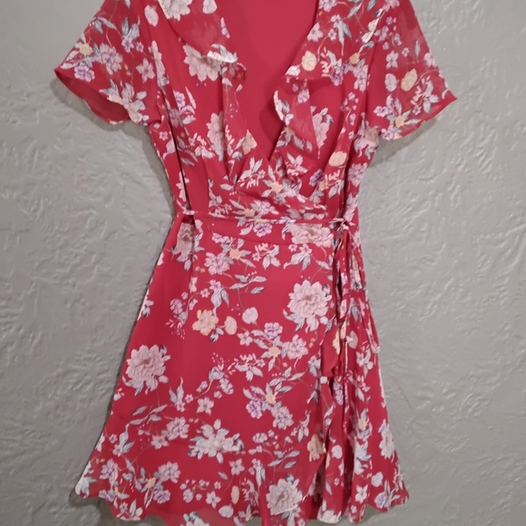 Lush Wome's Red Floral Dress Size Xs - Picture 2 of 8